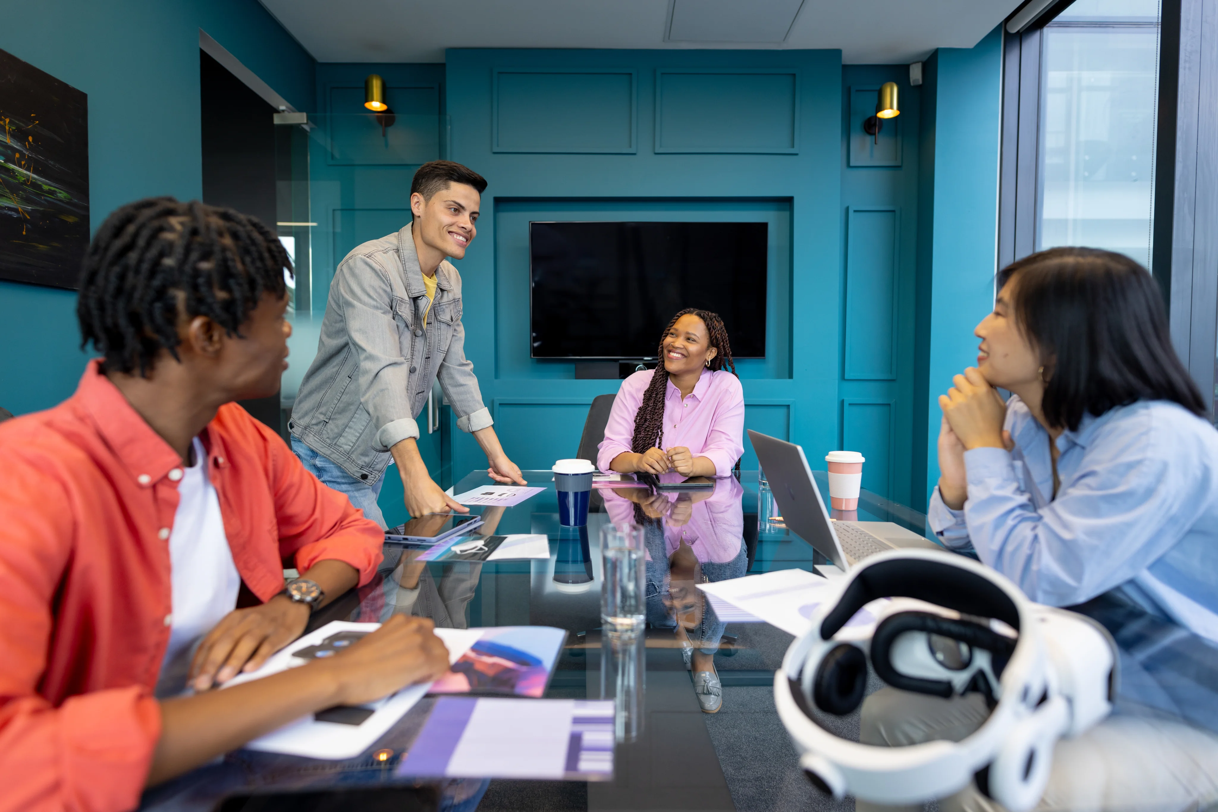 The Power of Smart Outsourcing: How It Transforms Business Efficiency